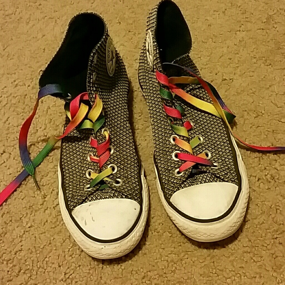 Grey/white/black converses
